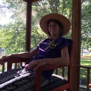 Meet your Posher, Catherine